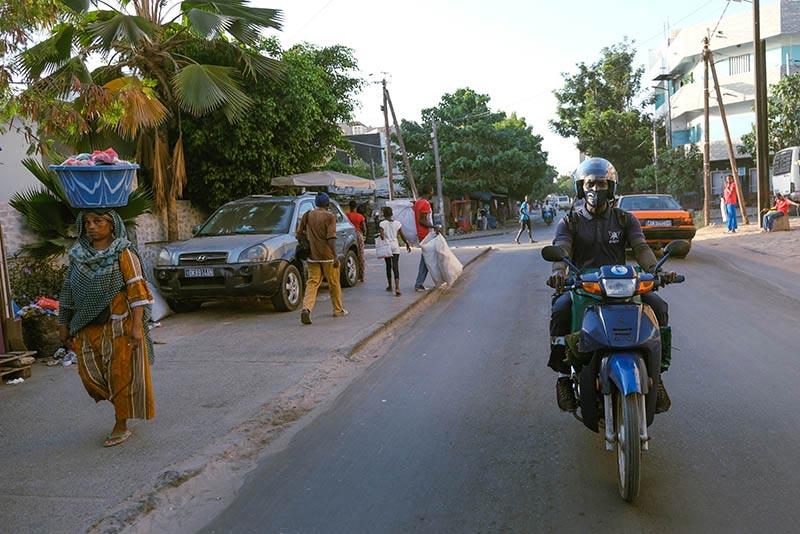 Paps delivery drivers in Dakar are responding to an uptick in demand since the pandemic began.